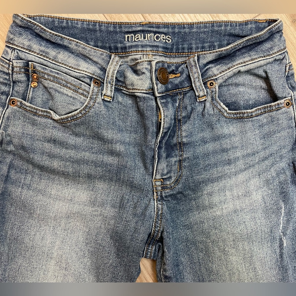 Maurices Distressed Boyfriend Jean - Picture 4 of 8